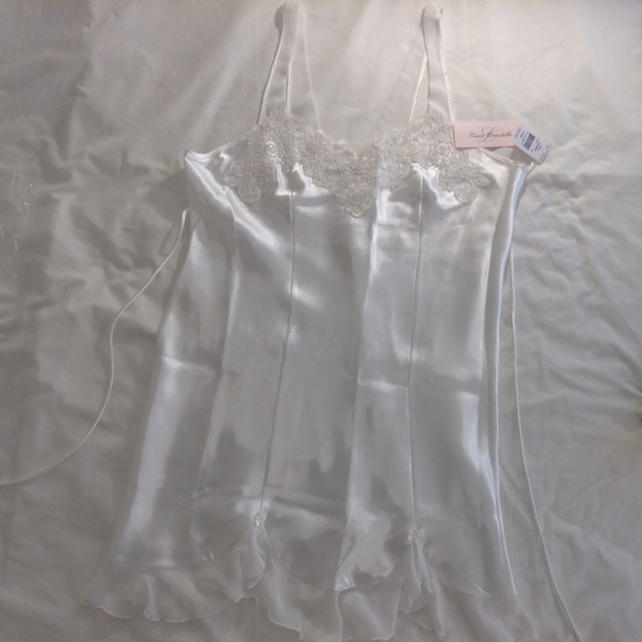 Linea Donatella Short nightgown/slip White SzL NWT - Picture 1 of 5